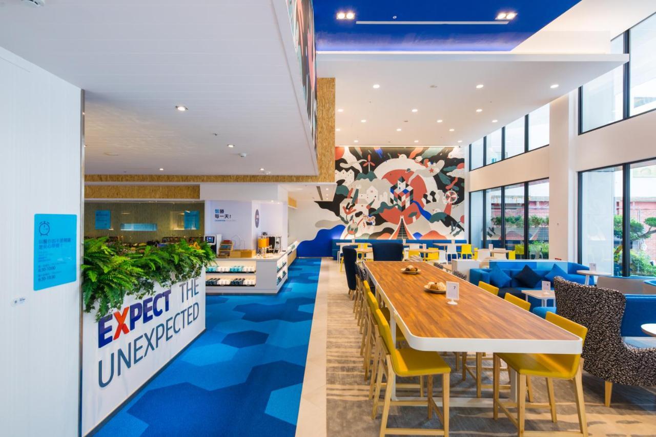 Holiday Inn Express Taichung Fengchia By Ihg Extérieur photo