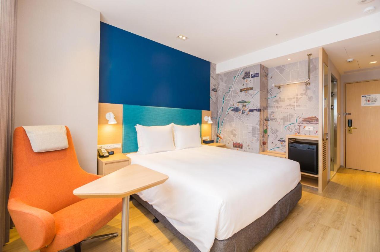 Holiday Inn Express Taichung Fengchia By Ihg Extérieur photo